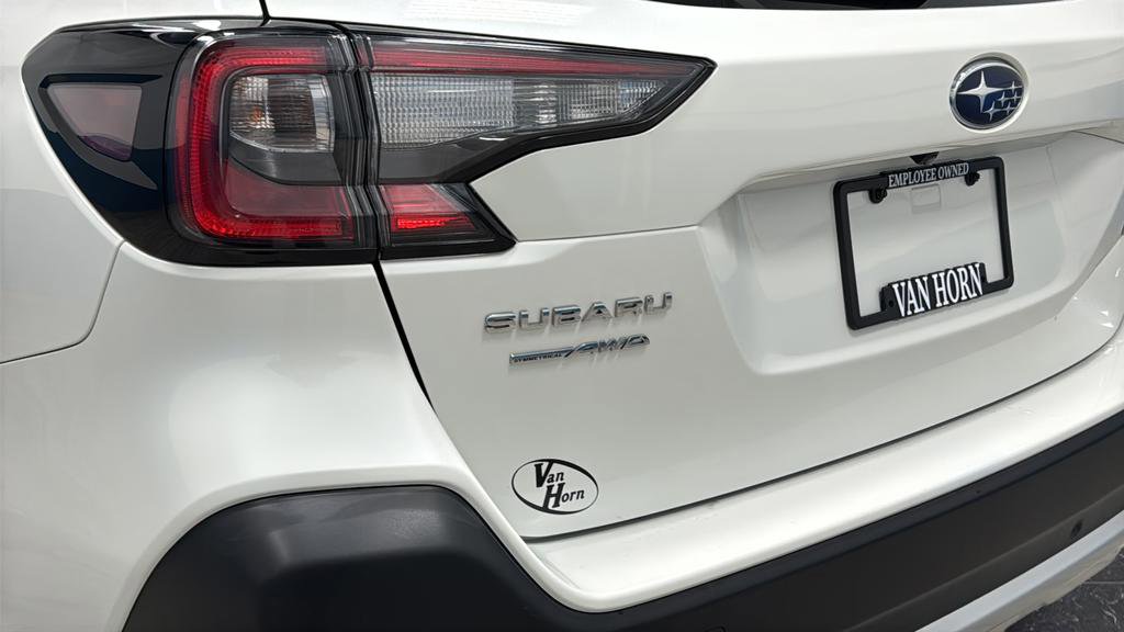 Used 2023 Subaru Outback Touring XT image 40