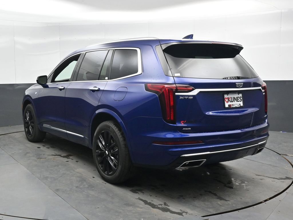 Used 2024 Cadillac XT6 Premium Luxury AWD/4WD image 11