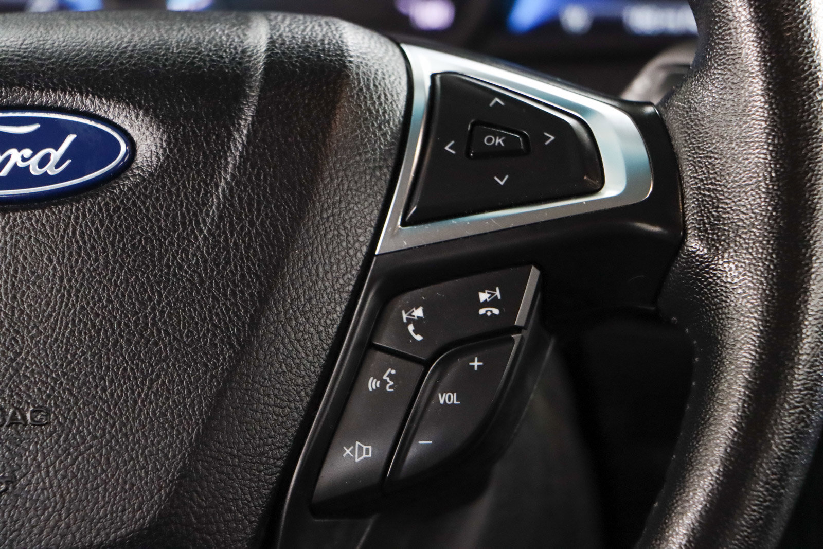 Used 2022 Ford Edge SEL image 14