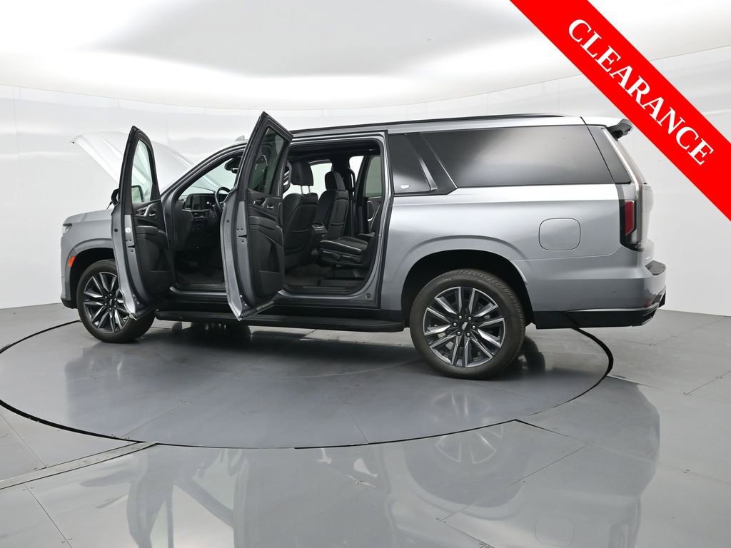 Used 2024 Cadillac Escalade ESV Sport w/ Heavy-Duty Trailer Package image 49