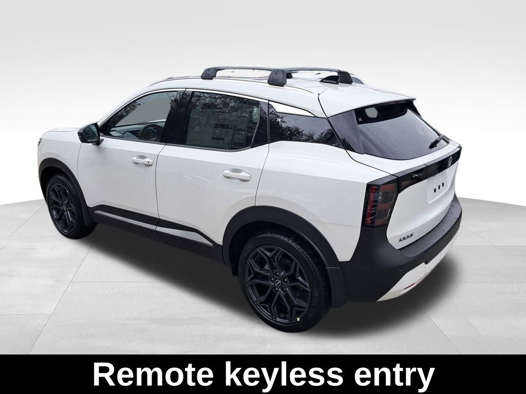 New 2026 Nissan Kicks SR w/ SR Premium Package image 3