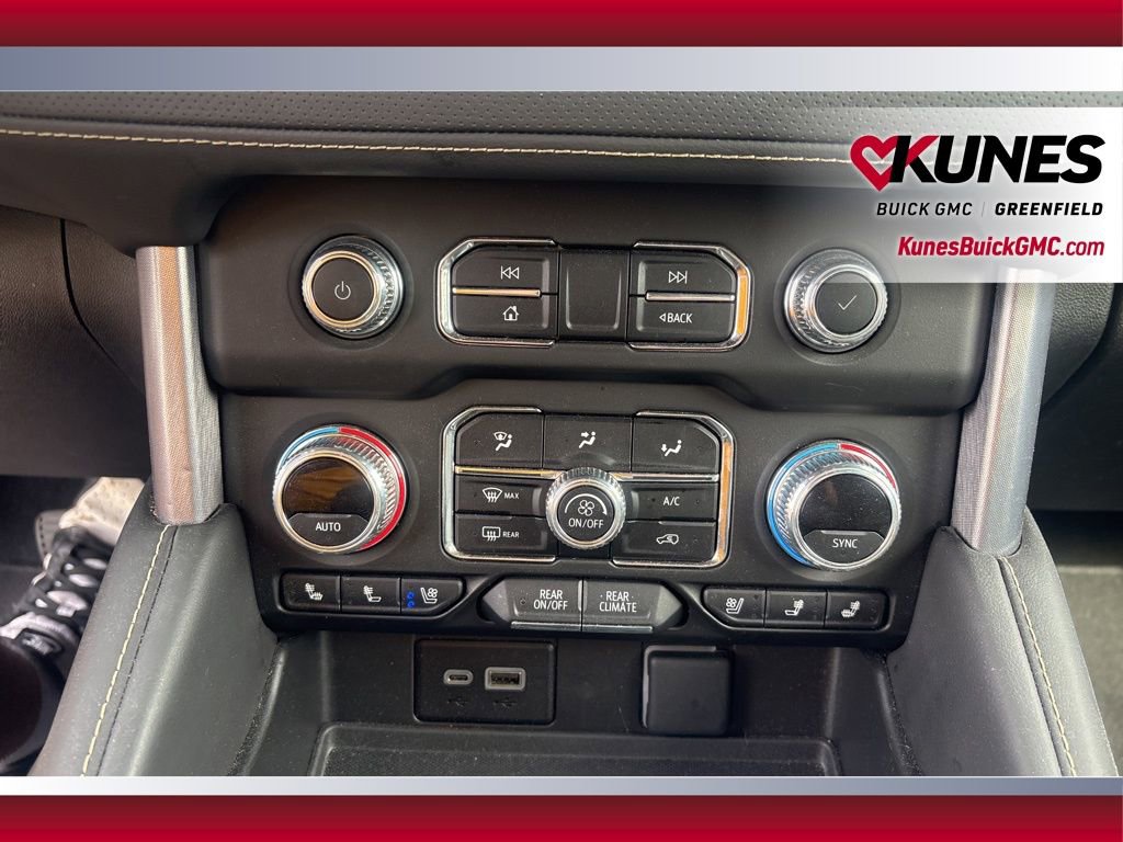 Used 2024 GMC Yukon XL SLT image 30