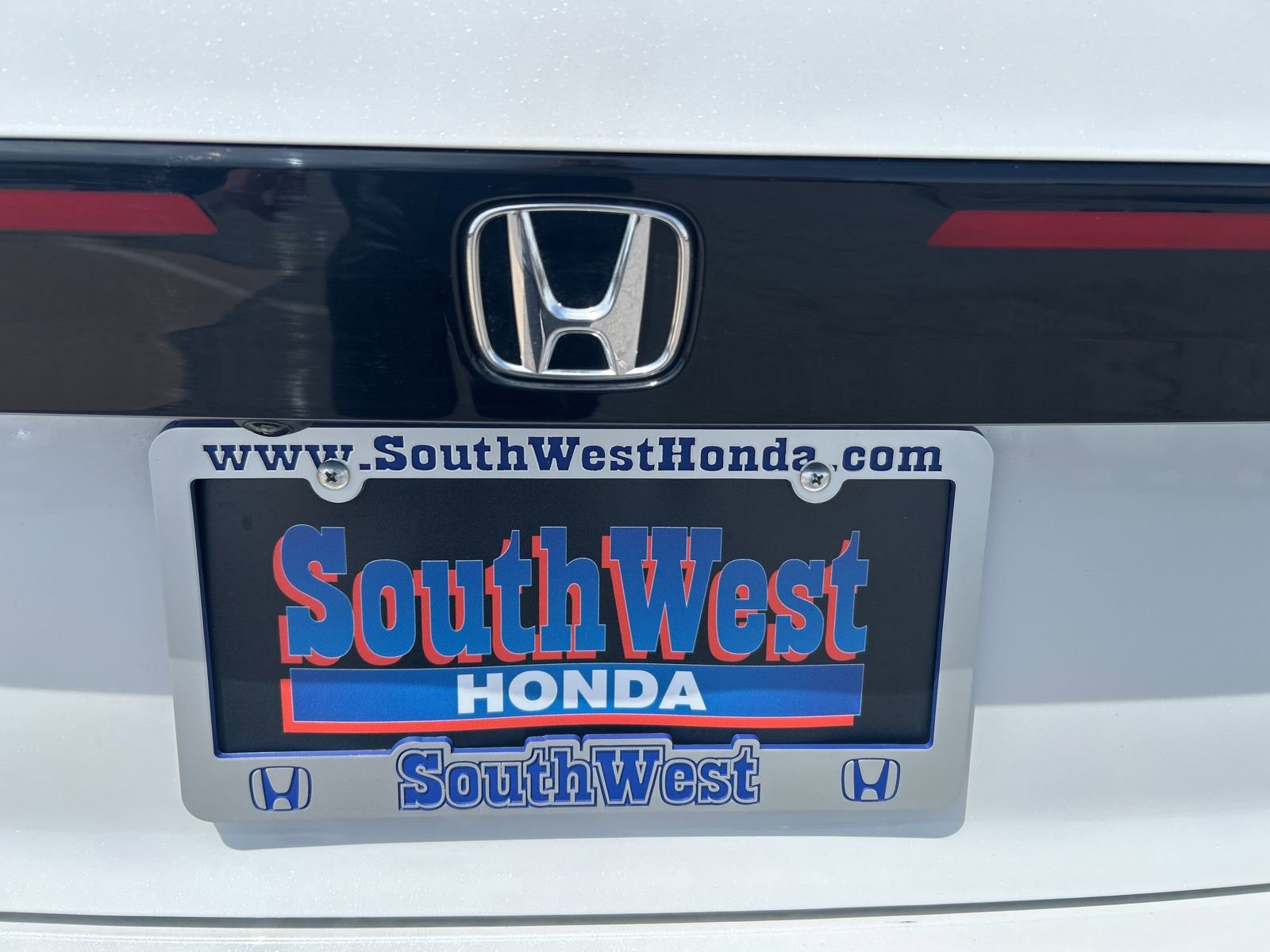 Used 2025 Honda Accord SE image 9