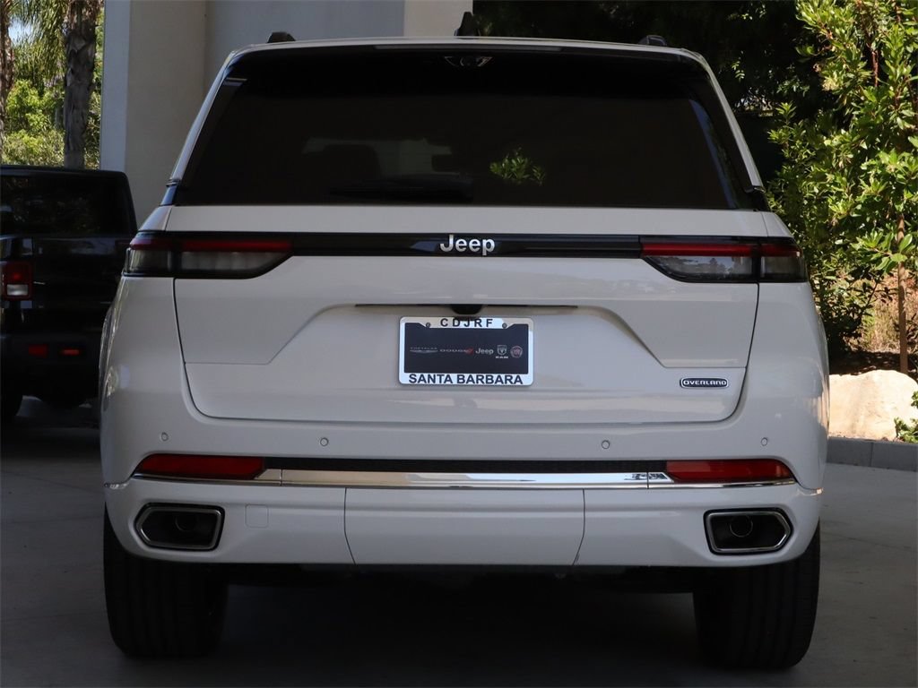 Used 2023 Jeep Grand Cherokee Overland w/ Luxury Tech Group IV RWD image 6