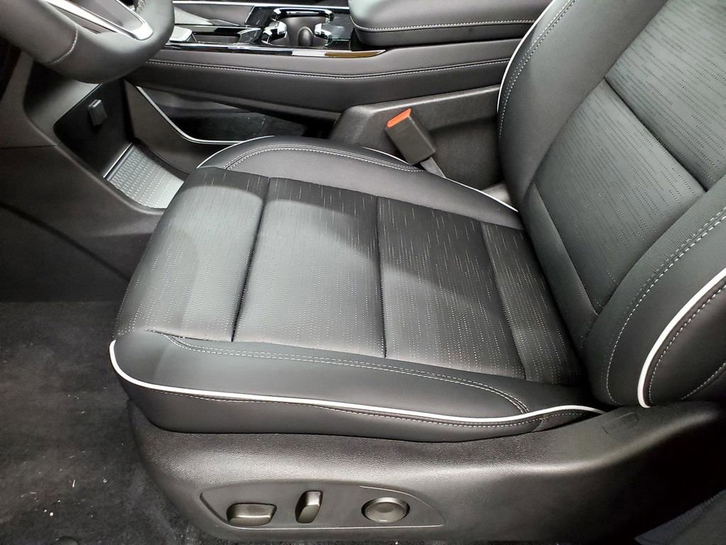 New 2026 Buick Enclave Sport Touring w/ Power Package image 13