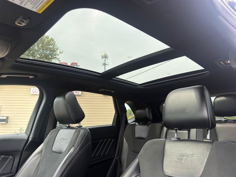 Used 2020 Ford Edge ST w/ Equipment Group 401A AWD/4WD image 18