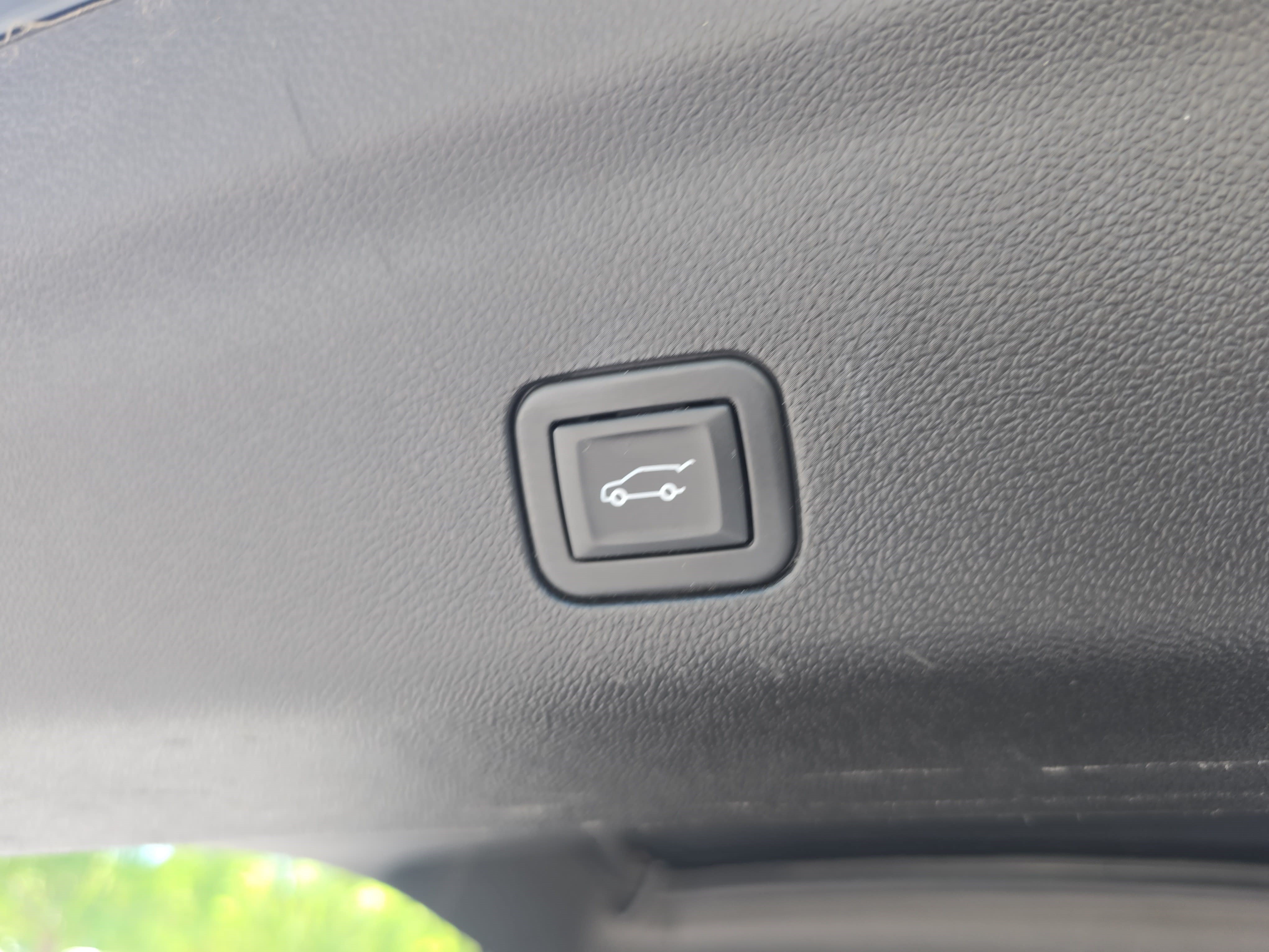 Used 2021 Chevrolet Tahoe RST AWD/4WD image 15