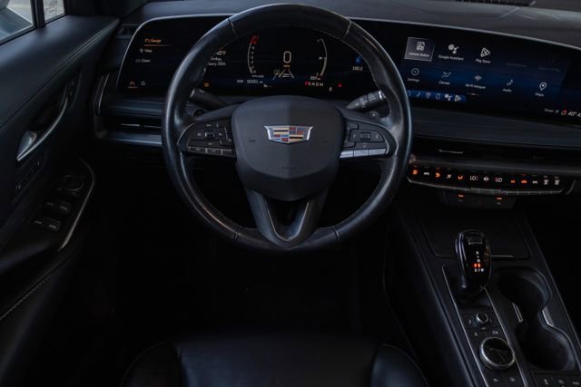 Used 2024 Cadillac XT4 Premium Luxury image 28