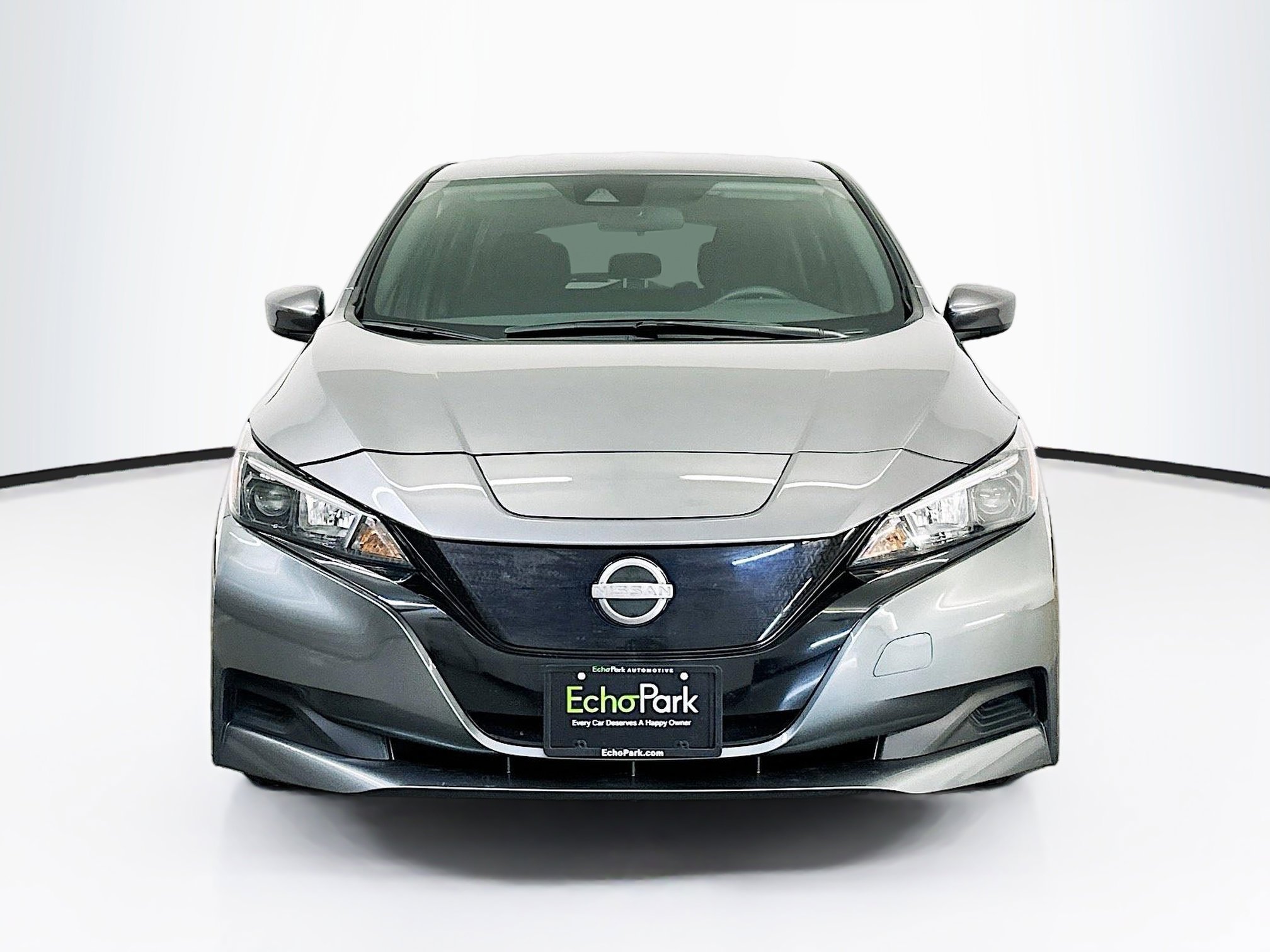 Used 2025 Nissan Leaf S image 2