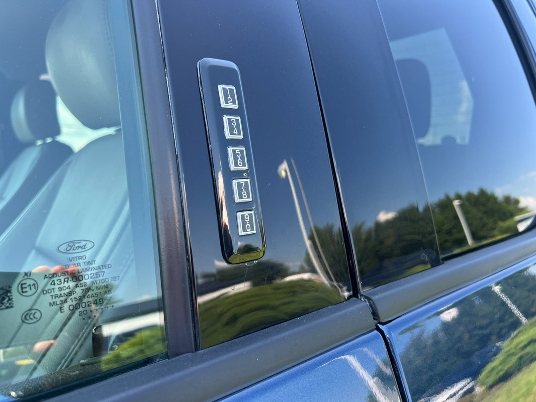 Used 2020 Ford F150 Lariat image 12