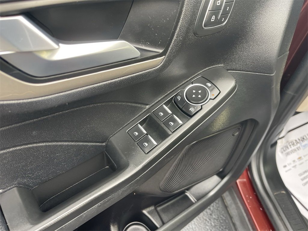 Used 2021 Ford Escape SEL w/ Technology Package image 19