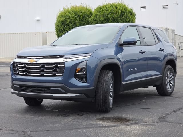 New 2026 Chevrolet Equinox LT w/ Safety and Technology Package FWD image 17