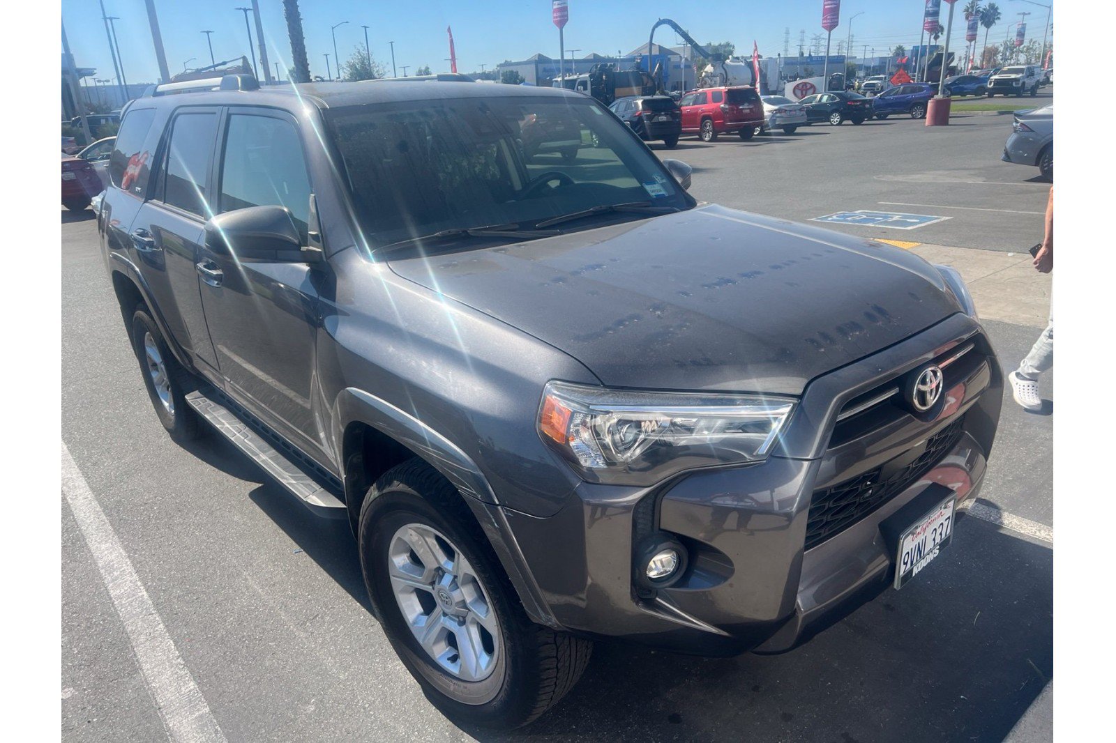 Certified 2022 Toyota 4Runner SR5 AWD/4WD image 3