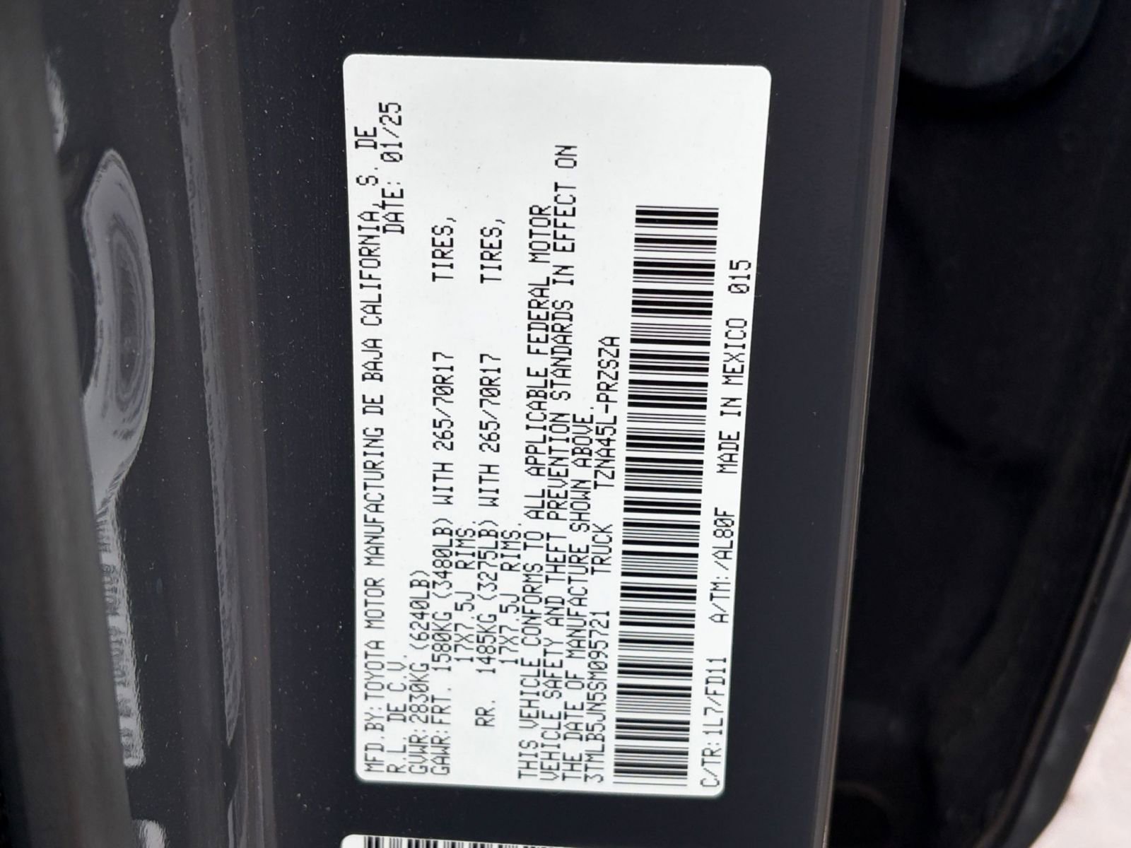 Used 2025 Toyota Tacoma TRD Off-Road image 25