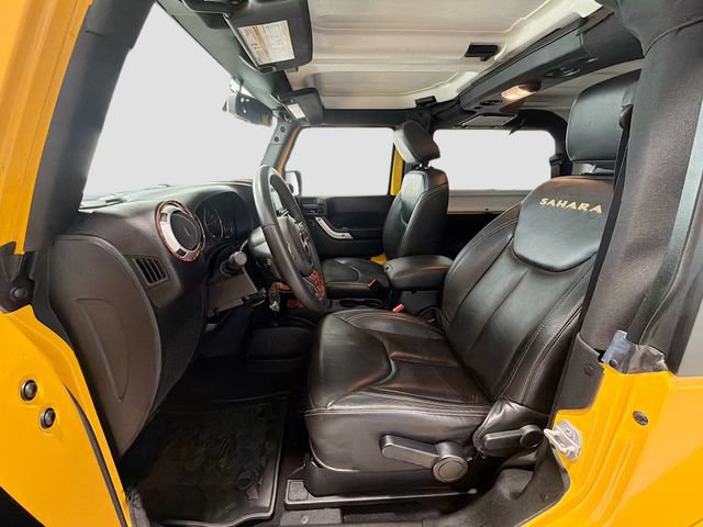 Used 2015 Jeep Wrangler Sahara w/ Dual Top Group AWD/4WD image 17