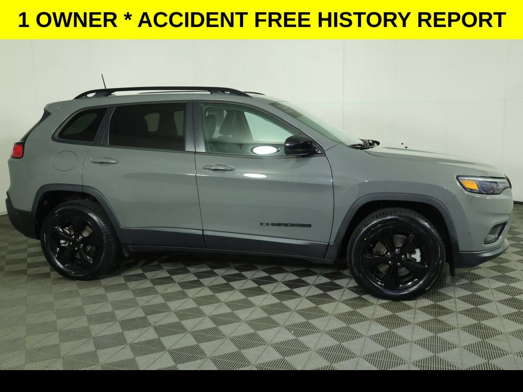 Used 2023 Jeep Cherokee Altitude Lux w/ Lux Elite Package AWD/4WD image 2