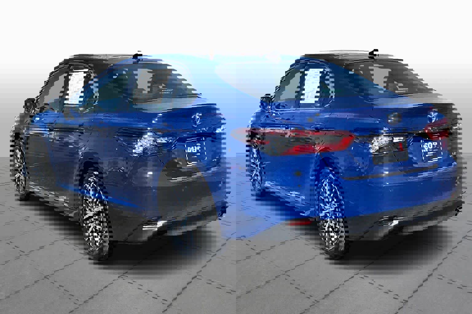 Certified 2024 Toyota Camry XLE w/ Navigation Package image 11