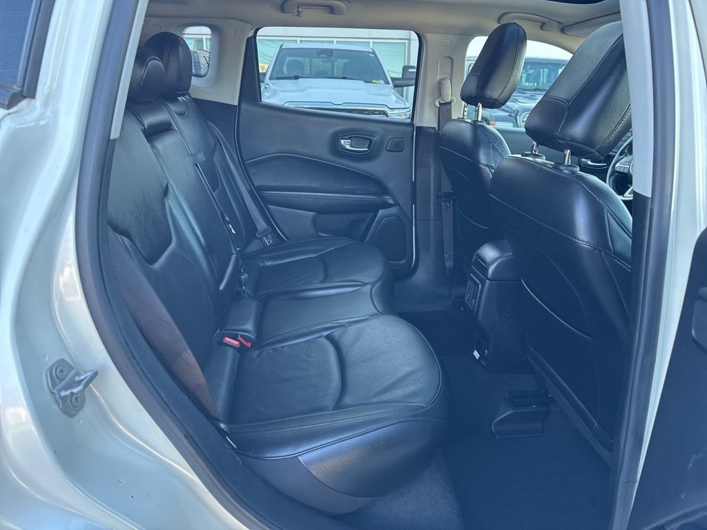 Used 2021 Jeep Compass Limited w/ Sun and Sound Group image 22