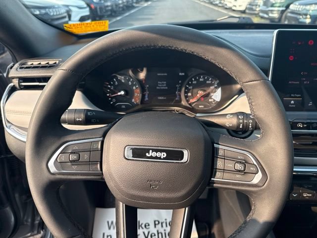 Used 2024 Jeep Compass Limited AWD/4WD image 15