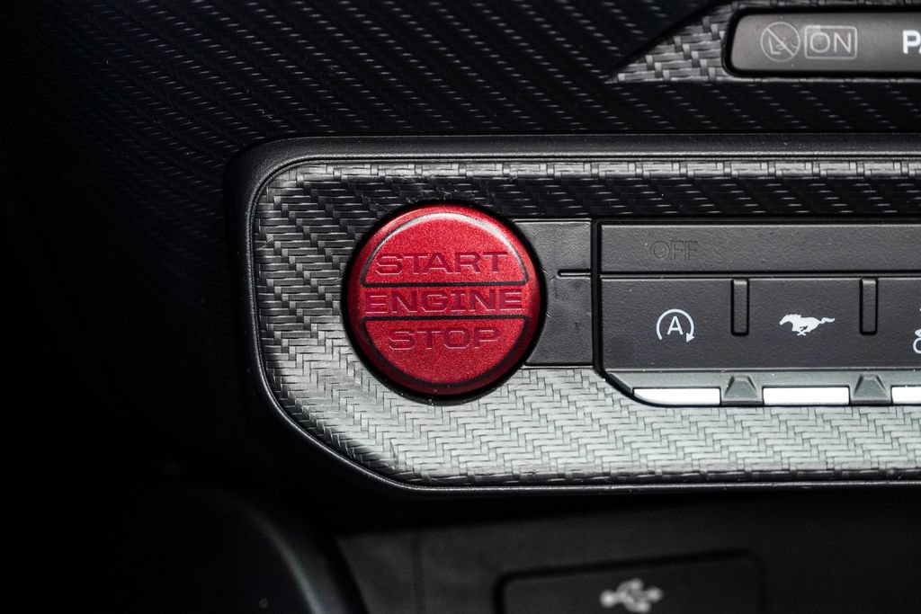 Used 2025 Ford Mustang Premium RWD image 23