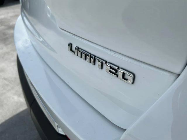 Certified 2022 Jeep Grand Cherokee L Limited RWD image 40