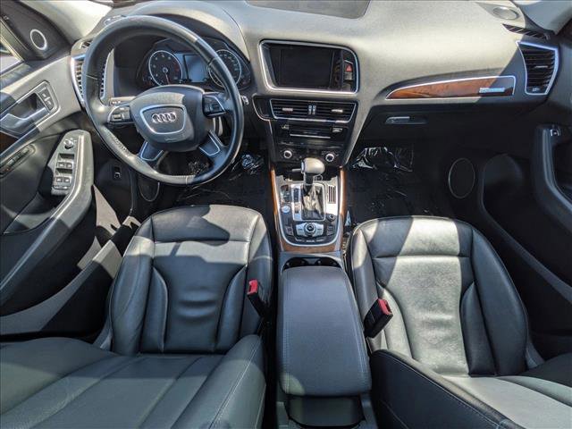 Used 2017 Audi Q5 2.0T Premium Plus w/ Technology Package image 18