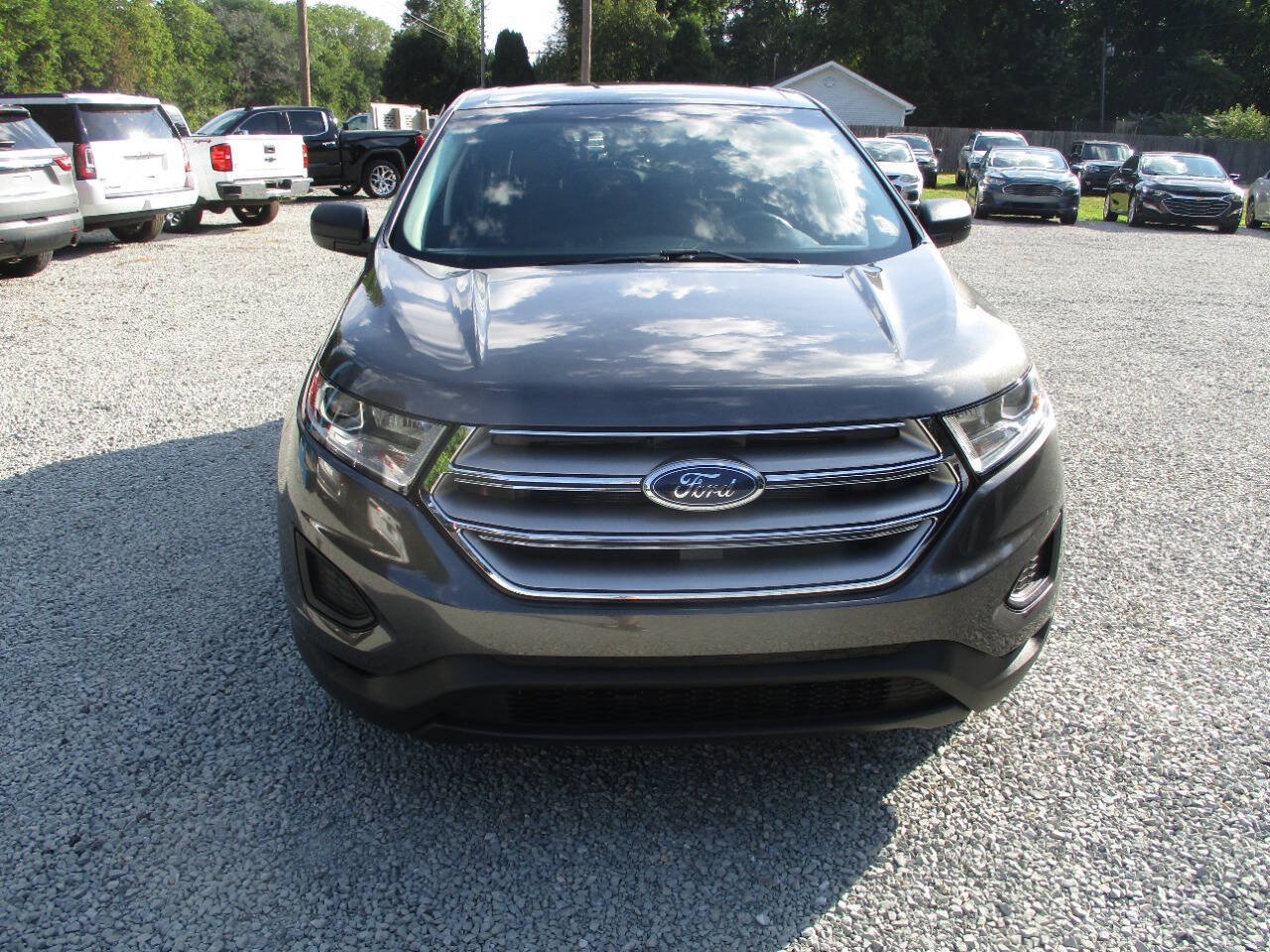 Used 2017 Ford Edge SE w/ Cargo Accessory Package FWD image 8