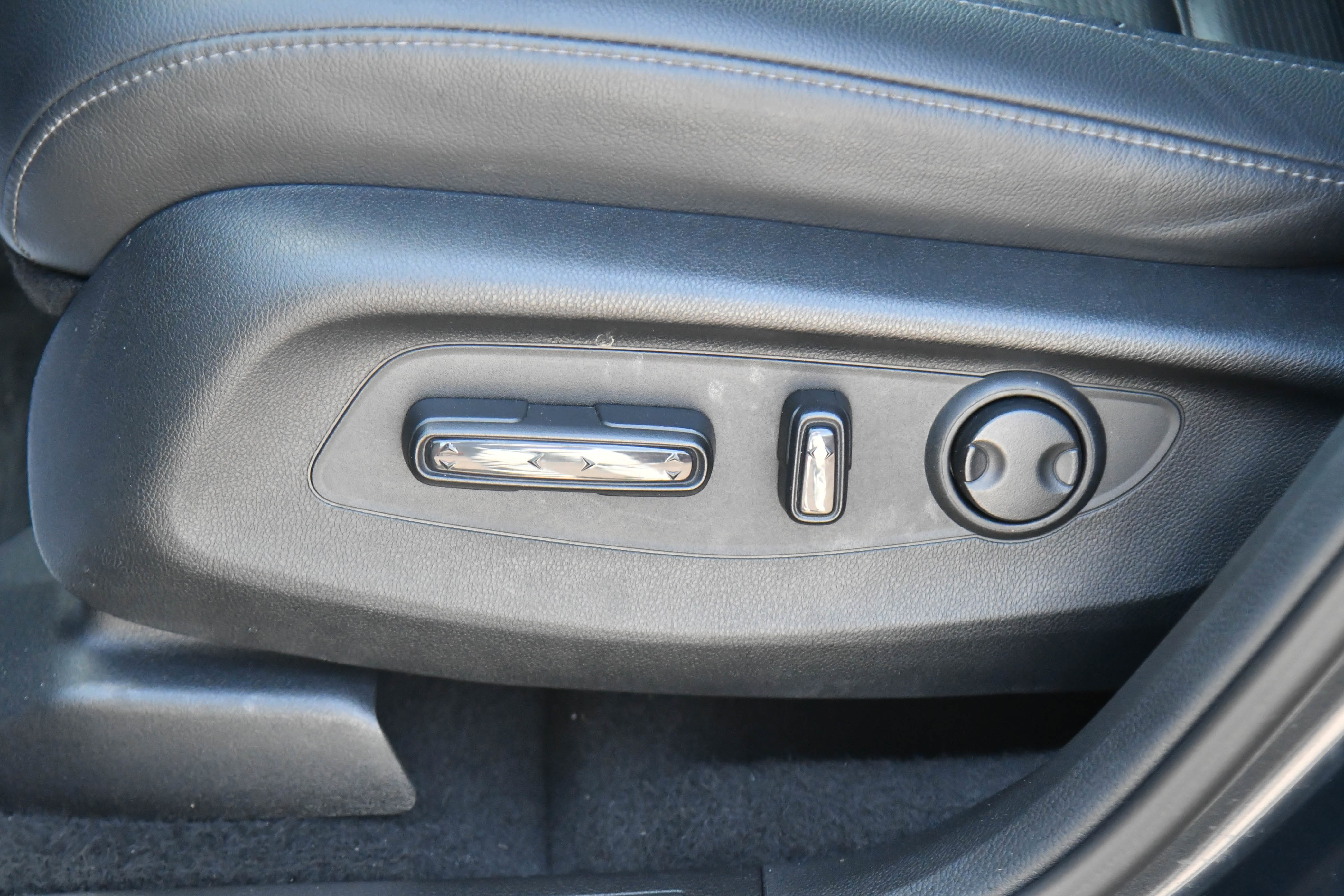 Used 2024 Honda CR-V EX-L image 17