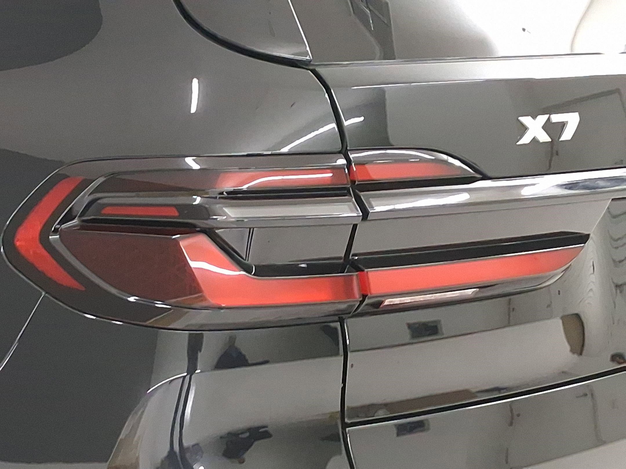 Certified 2024 BMW X7 M60i w/ Executive Package image 11