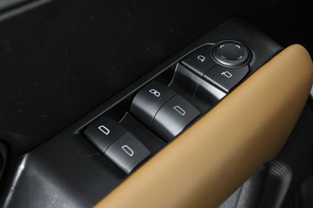 Used 2023 GMC Canyon AT4 w/ Canyon Safety Plus Package image 21