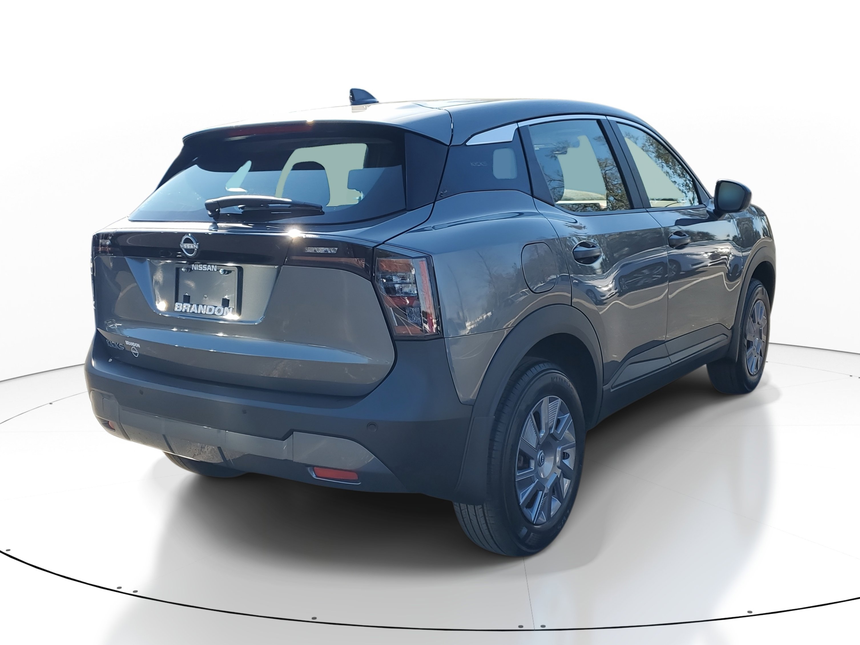 New 2026 Nissan Kicks S image 7