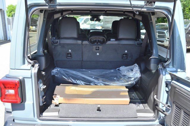 New 2025 Jeep Wrangler Unlimited Rubicon 392 image 39