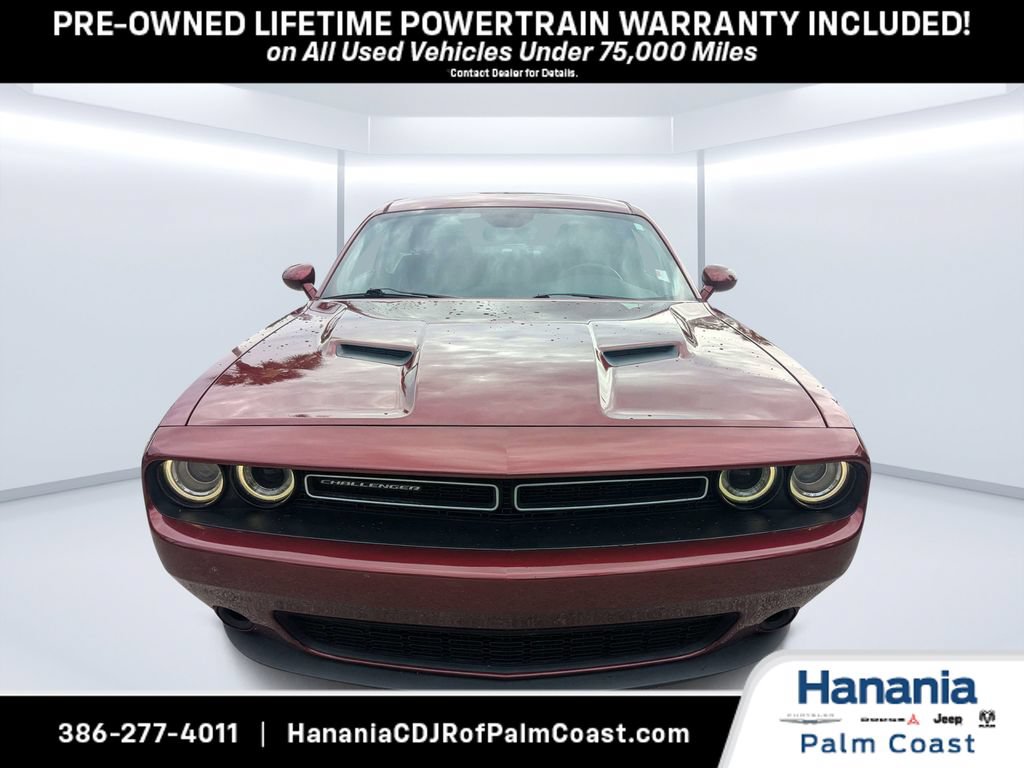 Used 2022 Dodge Challenger SXT RWD image 8