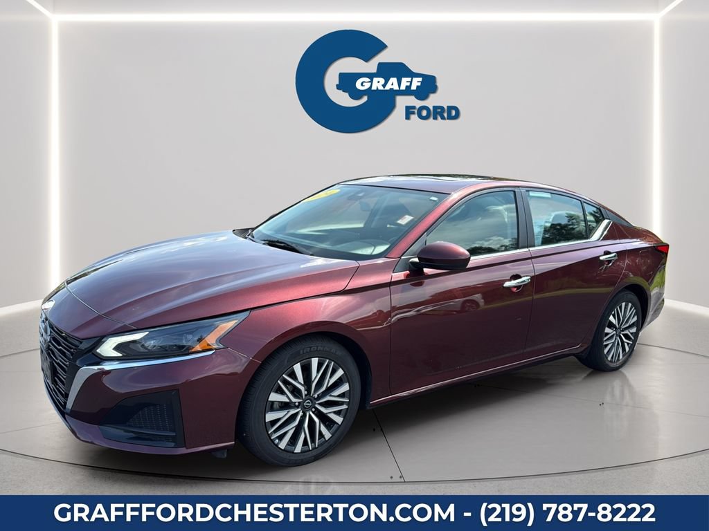 Used 2024 Nissan Altima 2.5 SV w/ SV Premium Package FWD image 2