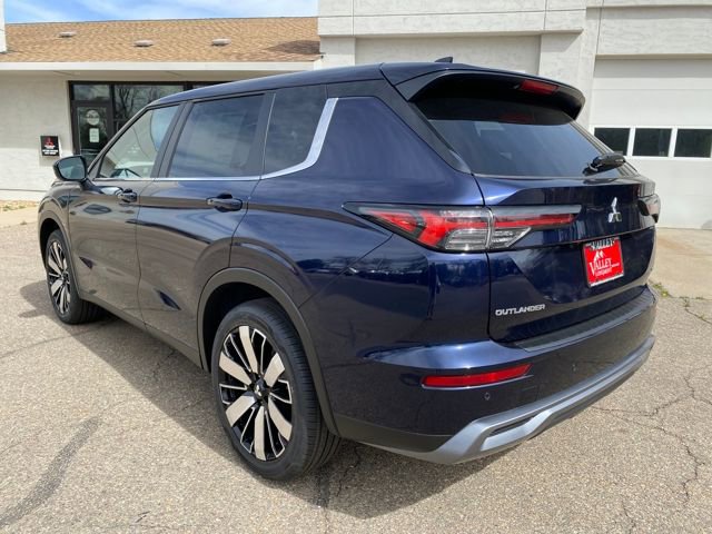 New 2026 Mitsubishi Outlander SE AWD/4WD image 3