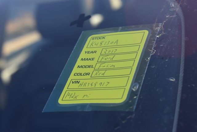 Used 2017 Ford Fusion SE w/ Fusion SE Technology Package image 34