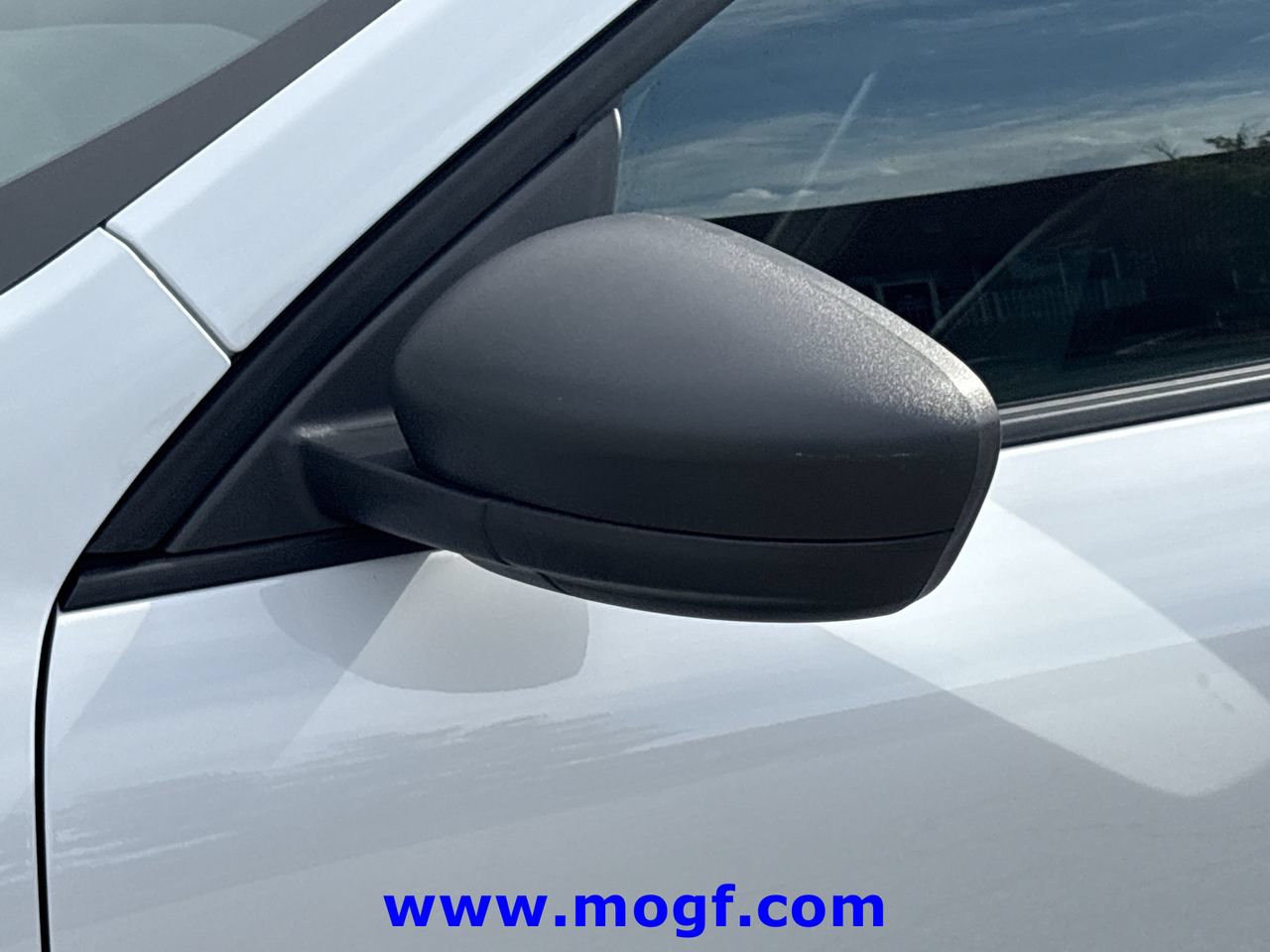 Used 2025 Ford Escape ST-Line FWD image 30