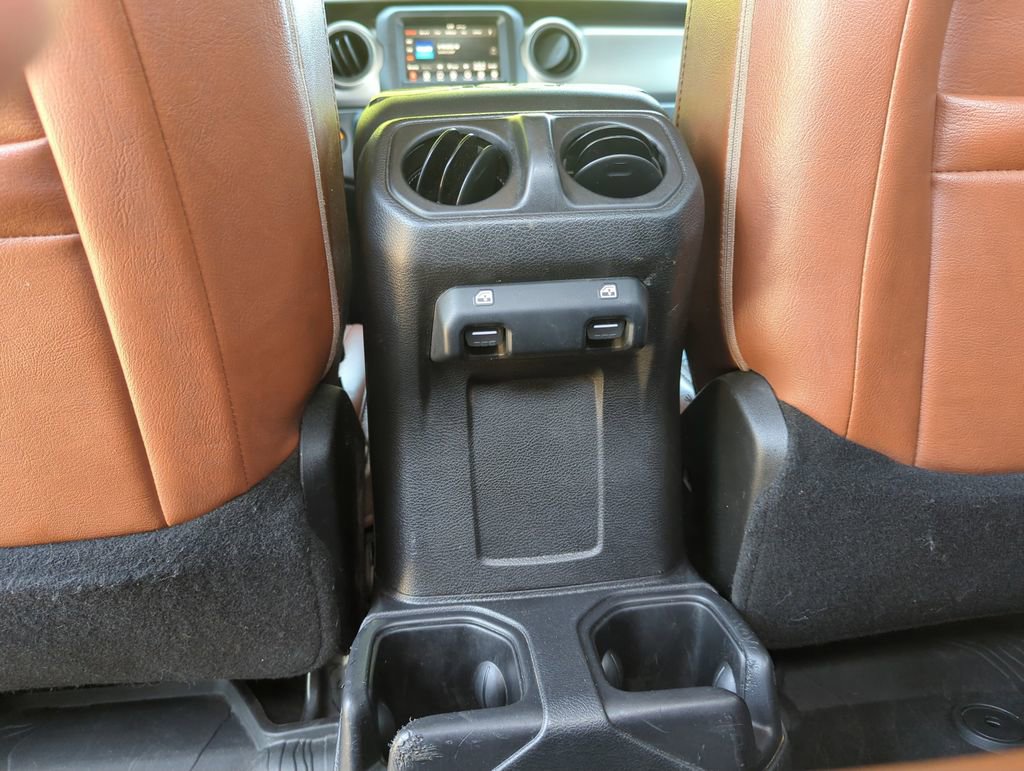 Used 2019 Jeep Wrangler Unlimited Sport S AWD/4WD image 30