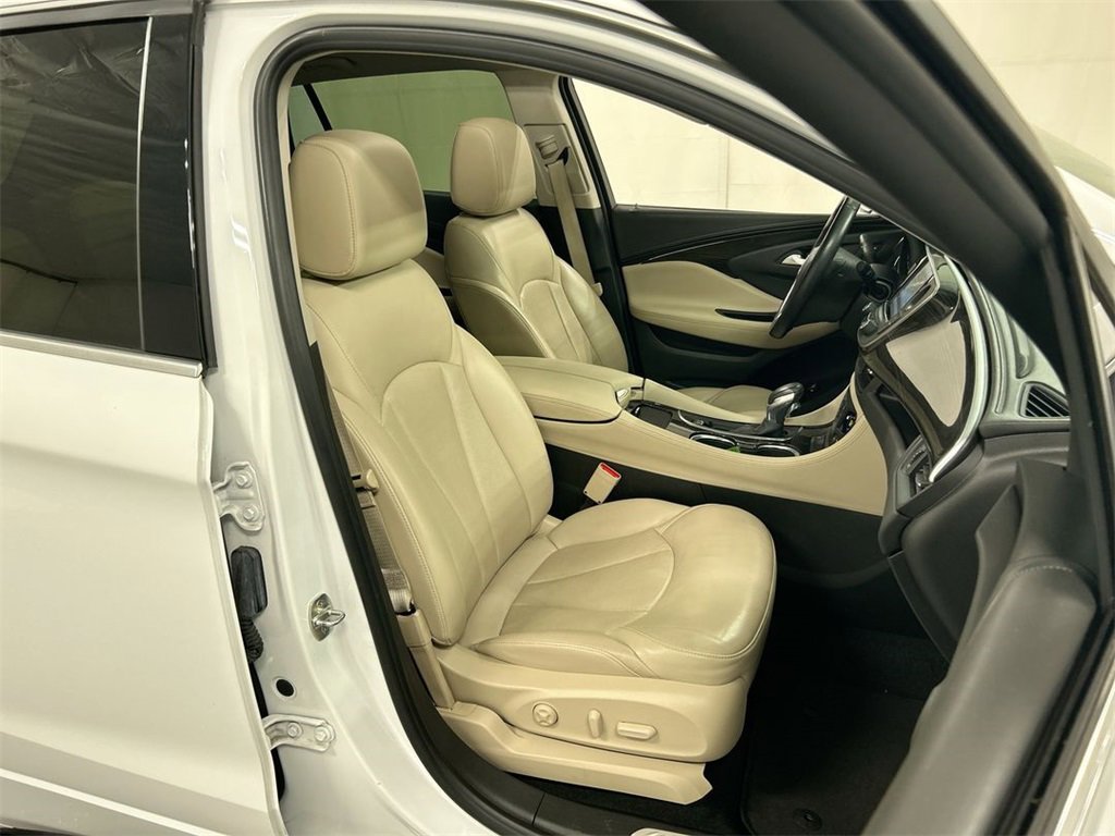 Used 2020 Buick Envision Essence w/ Experience Buick Package image 23