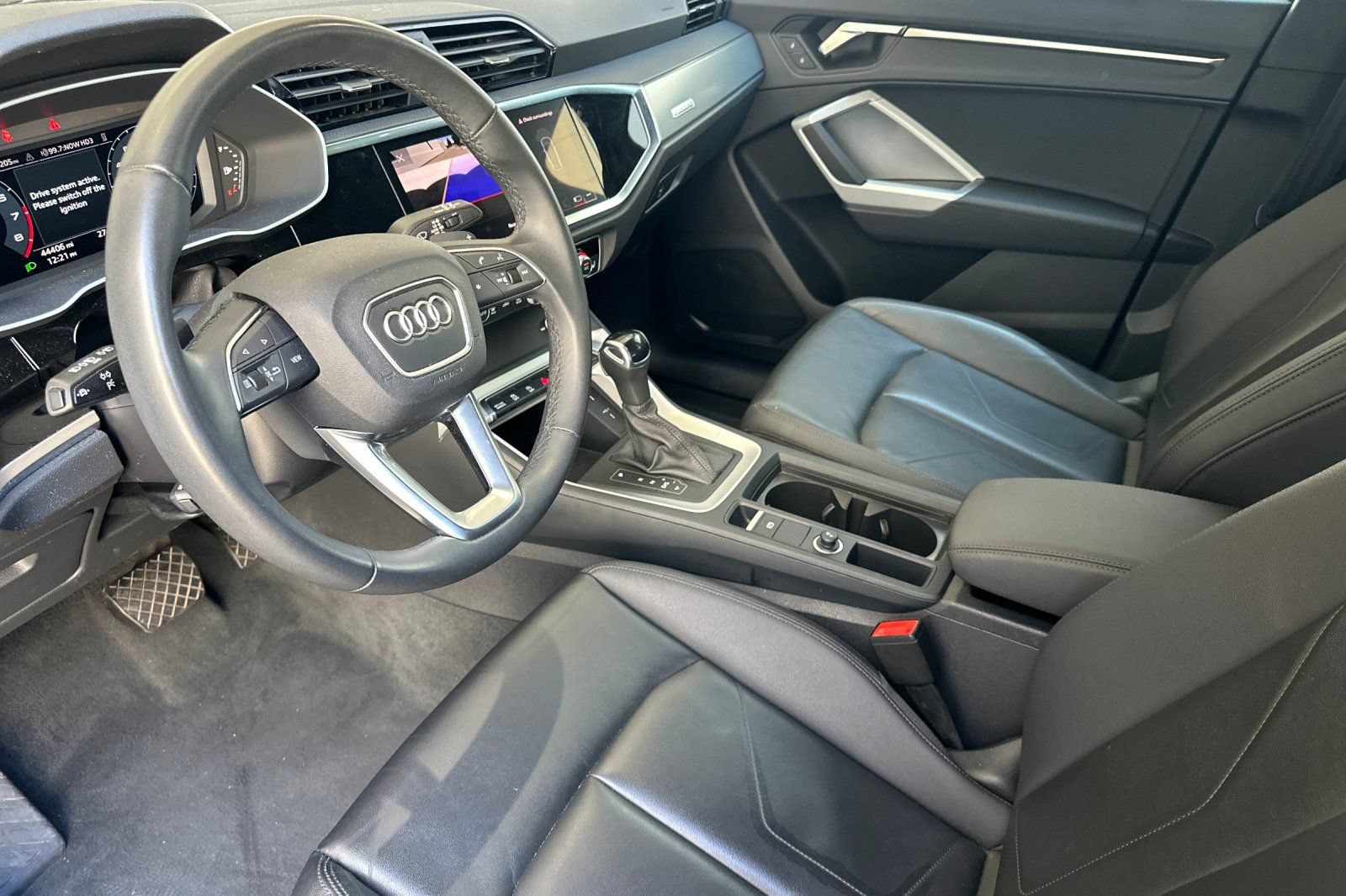 Used 2025 Audi Q3 2.0T Premium AWD/4WD image 10