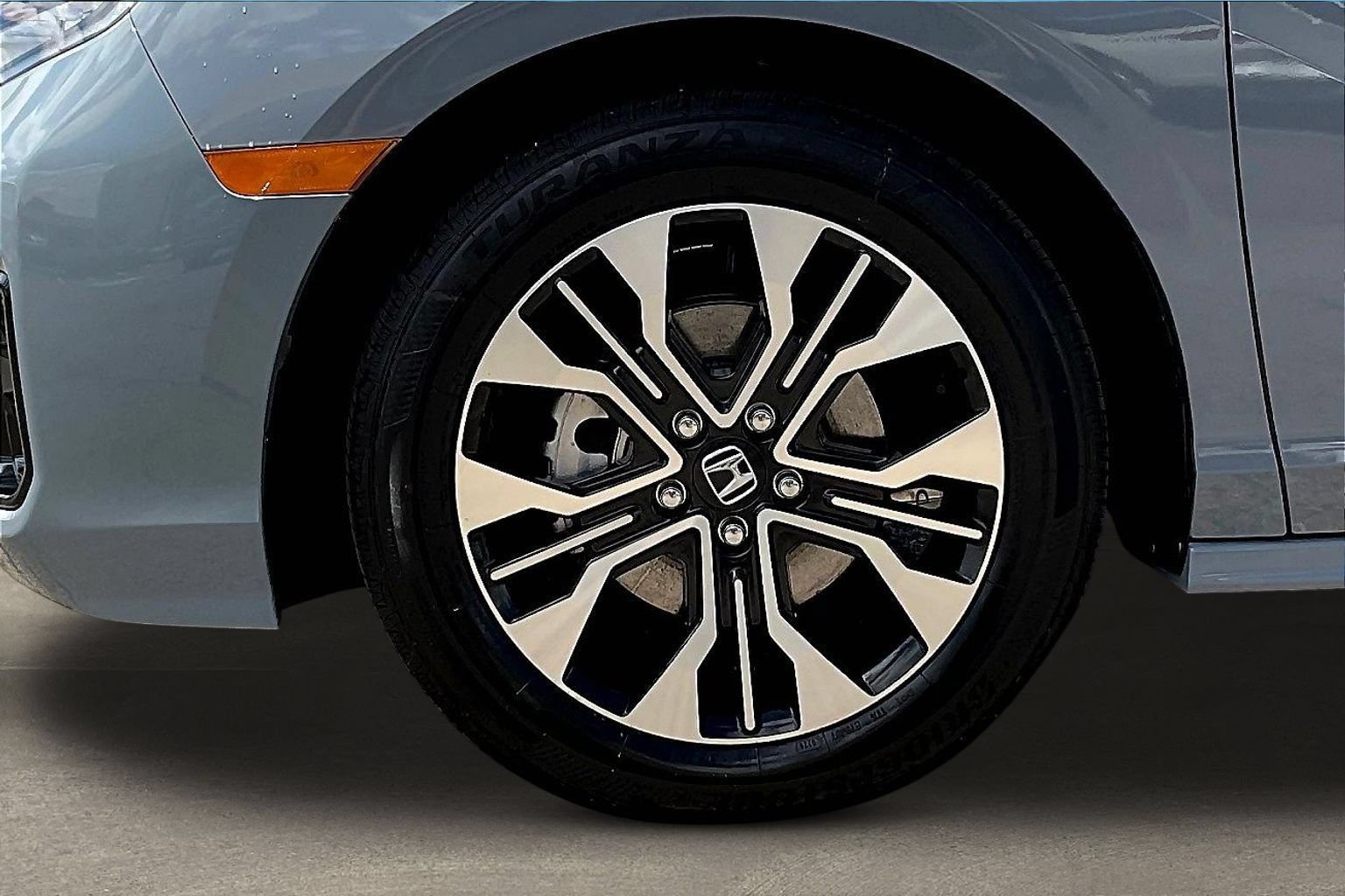 Used 2026 Honda Odyssey Elite image 34