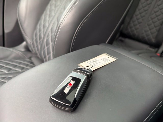 Used 2025 Audi SQ5 Premium Plus AWD/4WD image 15