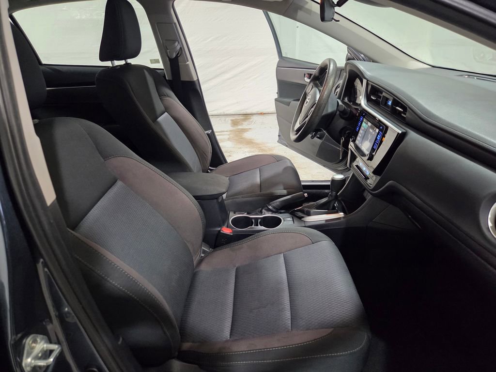 Used 2017 Toyota Corolla LE image 8