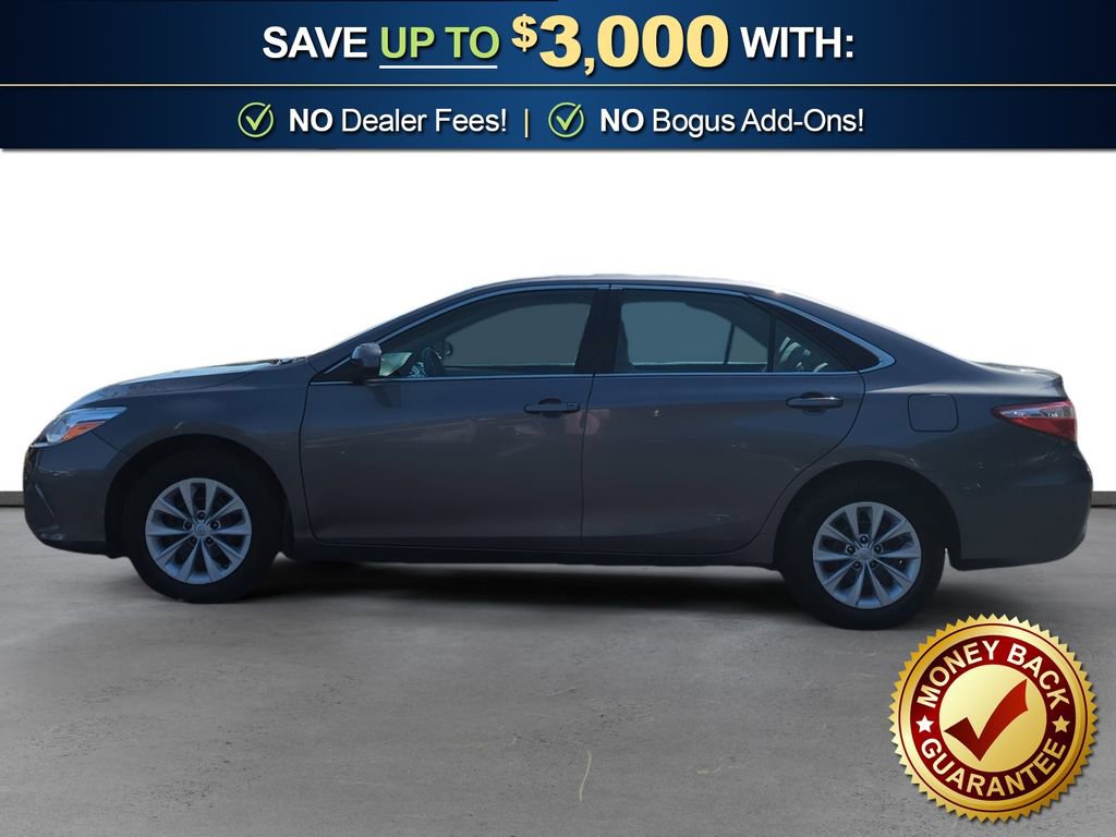 Used 2017 Toyota Camry LE image 2