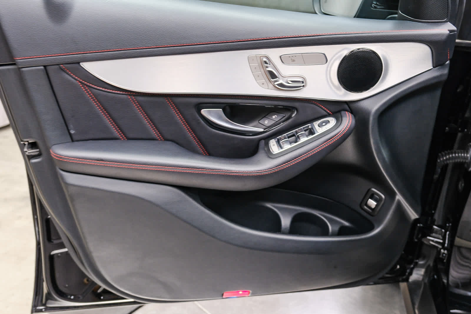Certified 2019 Mercedes-Benz GLC 43 AMG 4MATIC image 25