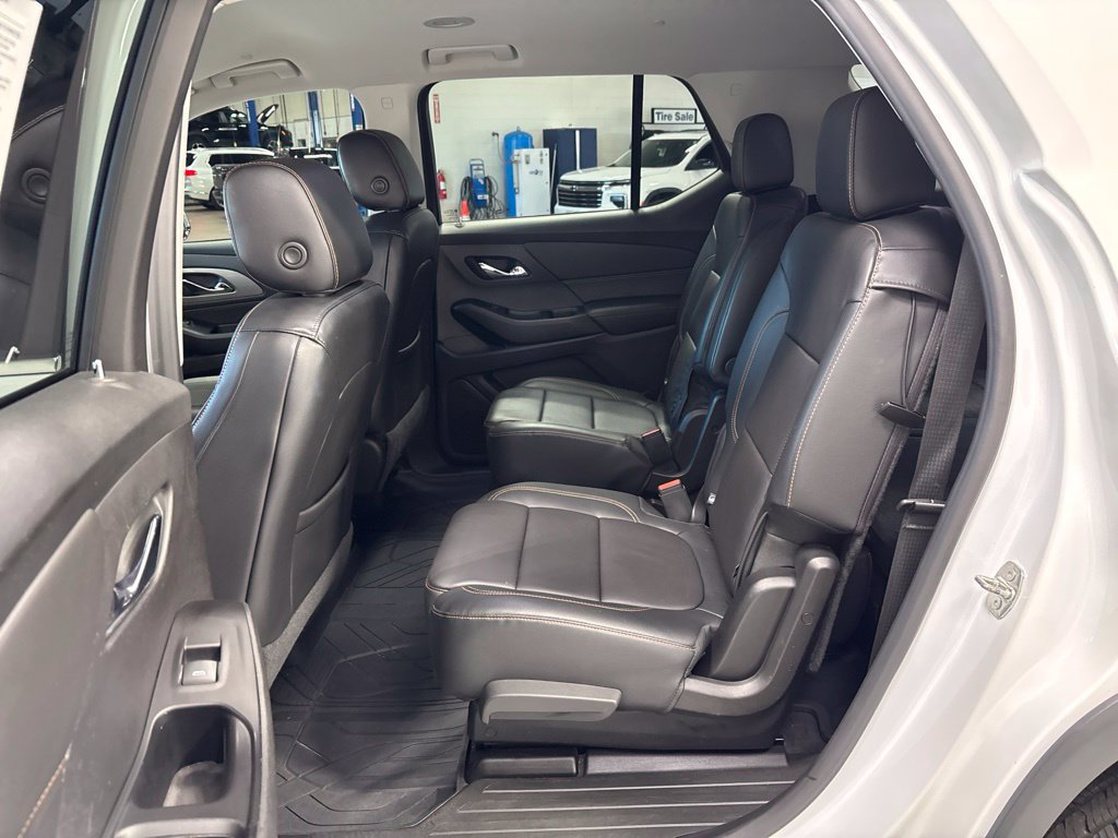 Used 2019 Chevrolet Traverse LT w/ LPO, Floor Liner Package AWD/4WD image 33