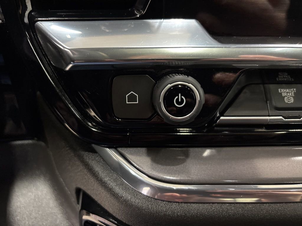 Used 2024 Chevrolet Silverado 3500 High Country w/ High Country Premium Package AWD/4WD image 24