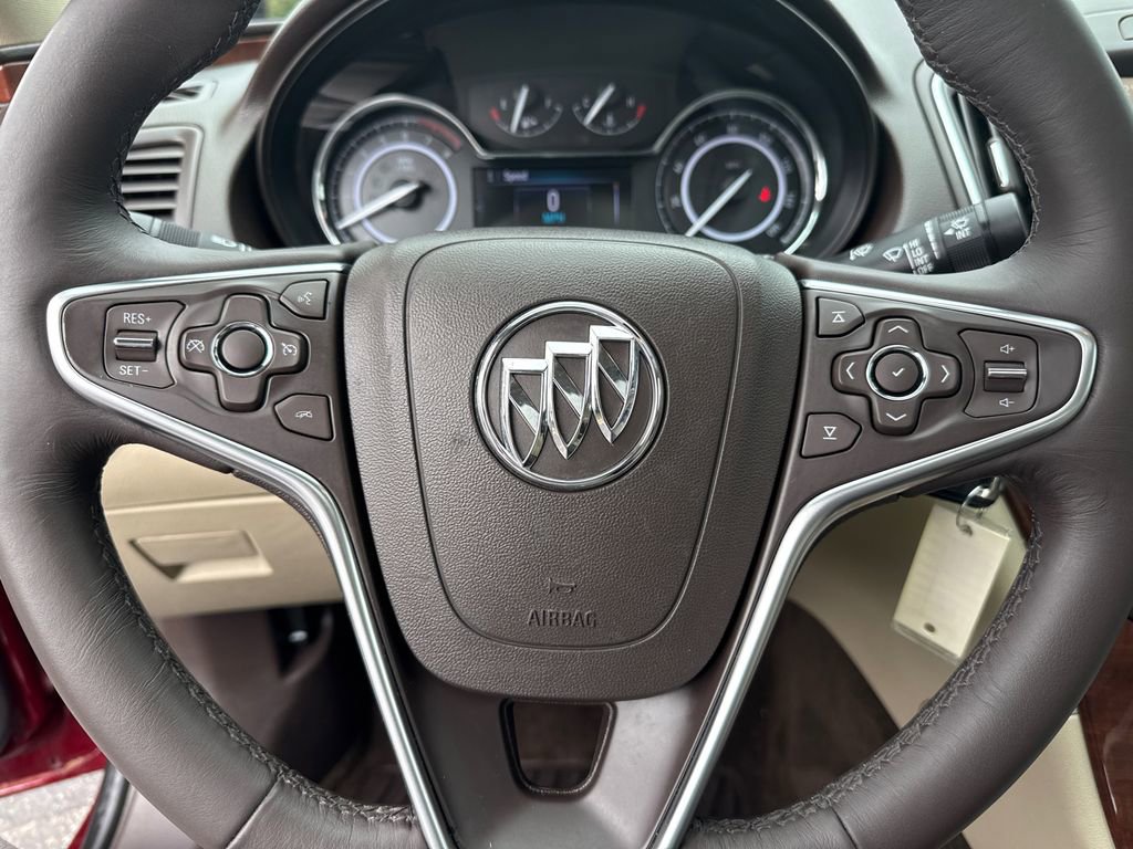 Used 2017 Buick Regal Sport Touring FWD image 20