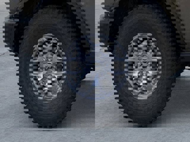 New 2025 Ford Bronco Badlands image 21