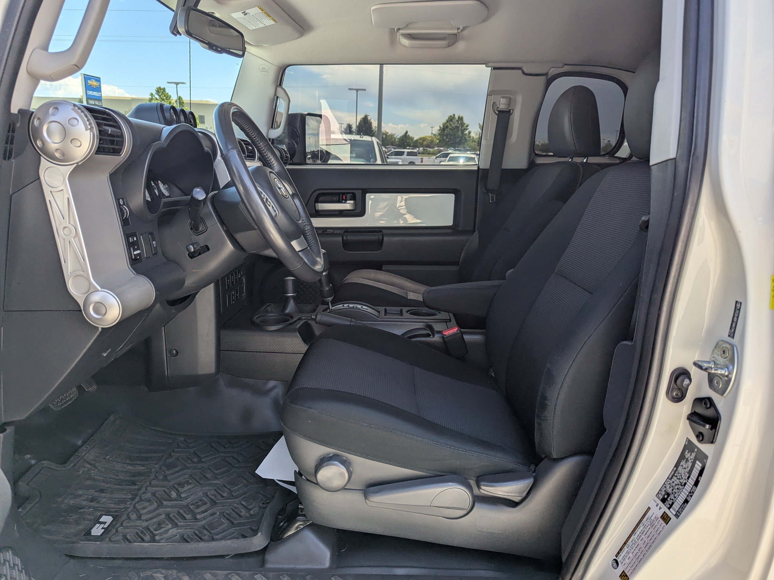 Used 2010 Toyota FJ Cruiser 4WD image 12